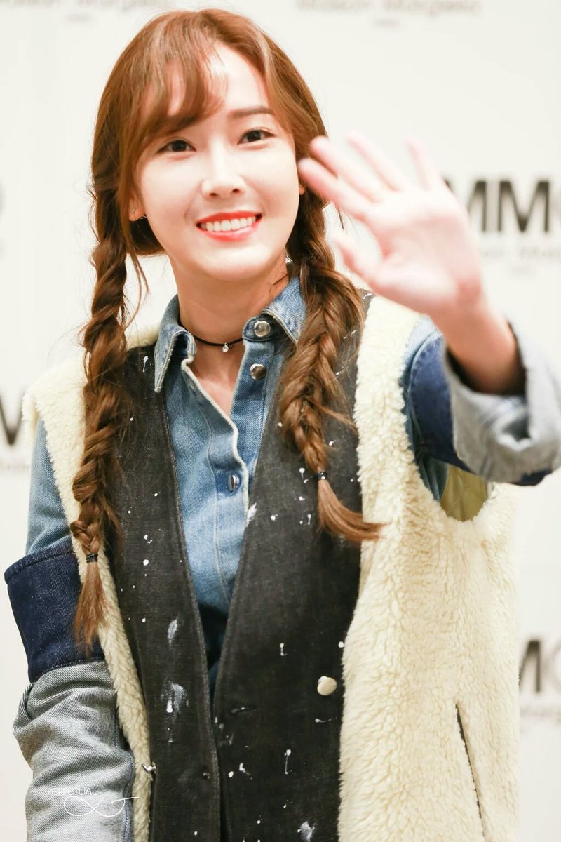Jessica Snsd 12th On Twitter Hahaha Jessica And Her Braid