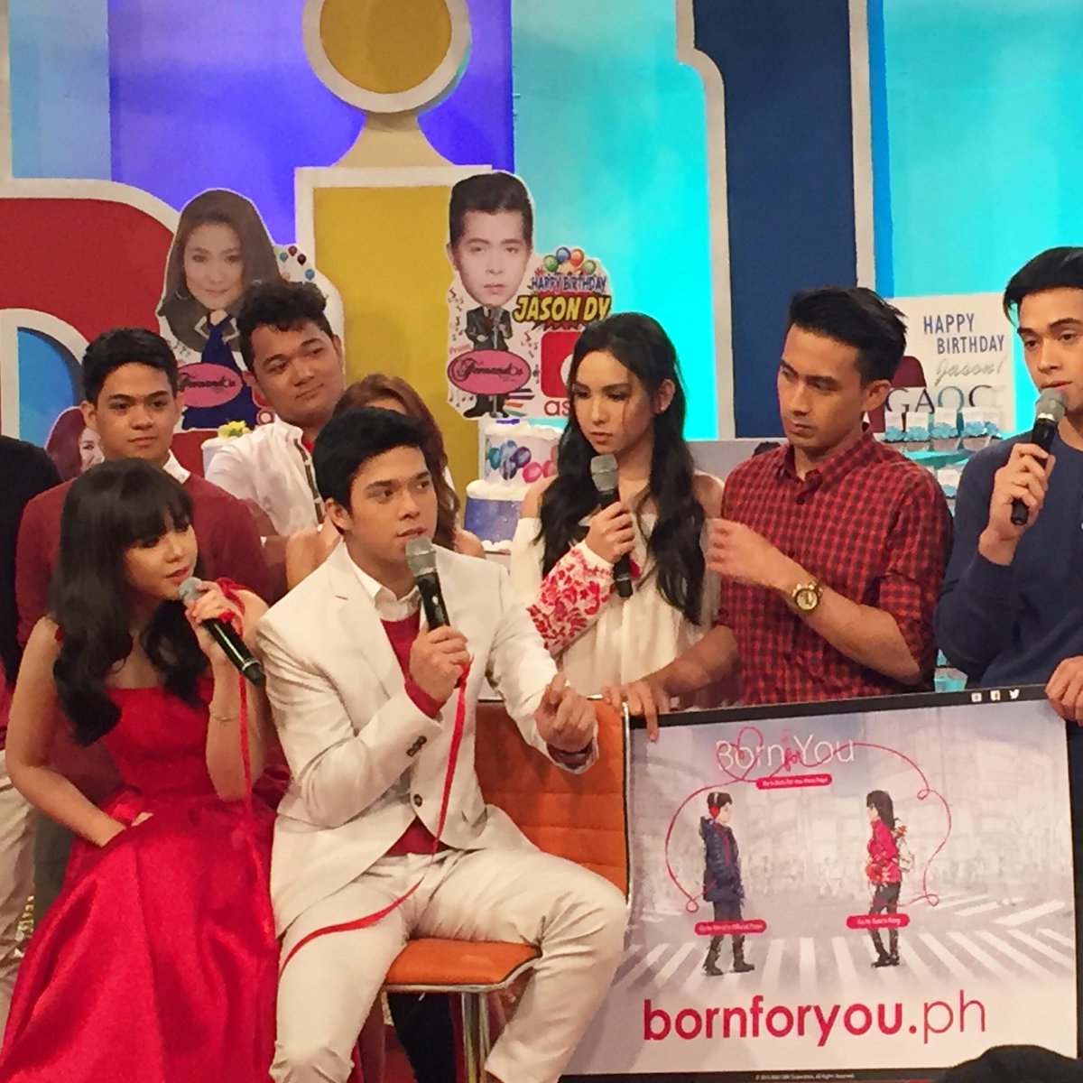 doinitbigprod's tweet photo. #ASAPRedStringSunday #BornForYou Casts on #ASAPChillout #ElNella
TONIGHT! #BFYMyRoadManager ❤️ #YJV @iamyoungjv_ https://t.co/ElcfMyxCpX