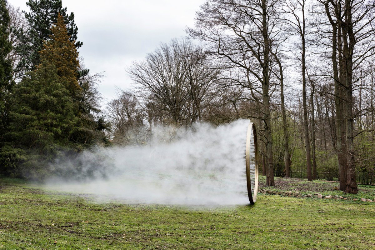 WengArtXX's tweet photo. #OlafurEliasson envelops #Ordrupgaard Art Playground in fog! Have a nice #pleinairweekend! https://t.co/RUooVg9ZHy https://t.co/IIo50OplIF