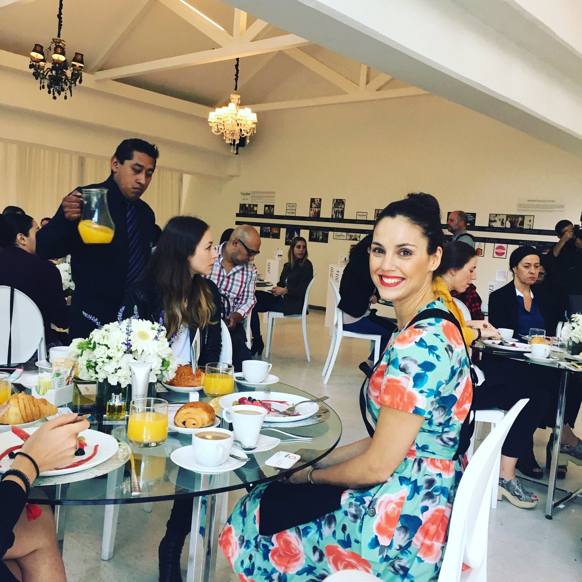 InmaVerges's tweet photo. Presentación a prensa #DiamondDuo #NaturaBisse México 👍🏻👍🏻 https://t.co/QrRtBGGXRC