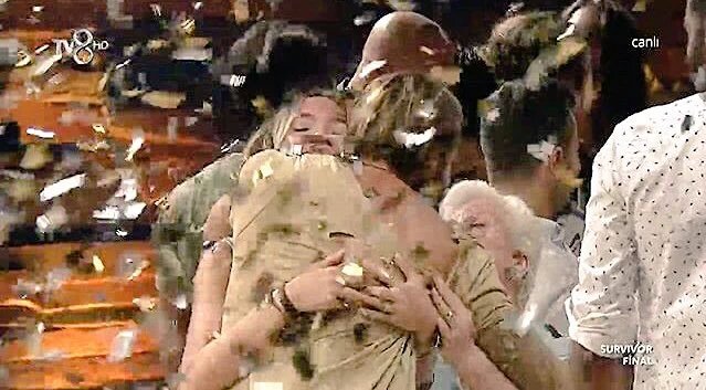 Gonullerin sampiyonundan..
Seni cok seviyoruz ve sevmeye devam etcez koca yurekli adam
<a href="/SerkayTutuncu23/">Serkay Tütüncü</a>