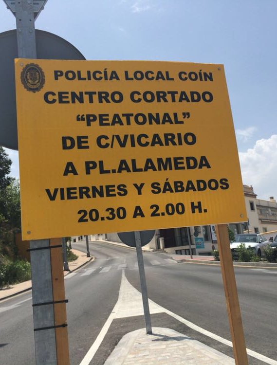 AytoCoin's tweet photo. Centro cerrado al tráfico rodado desde C/ Vicario a Plaza Alameda, viernes y sábados de 20:30 a 2:00 #CoinPeatonal https://t.co/WBnKoG9qgx