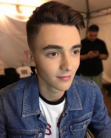 GreysonCrewID's tweet photo. [NEW PHOTOS] We can't deny that Greyson Chance is a beautiful creature ever. Those beautiful eyes, goshhh! 😍😍 https://t.co/gZ2V1txDY8