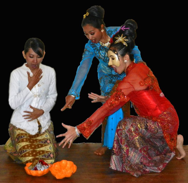 AAAHA_UK's tweet photo. No plans today? Catch a free Malay dance performance of Bawang Merah Bawang Putih @SOAS 3pm https://t.co/1wzVRh7HWu https://t.co/AxAB52yK2i