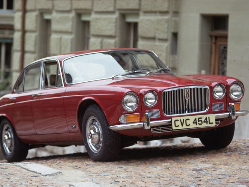 ClassicCarsForSale tweet media