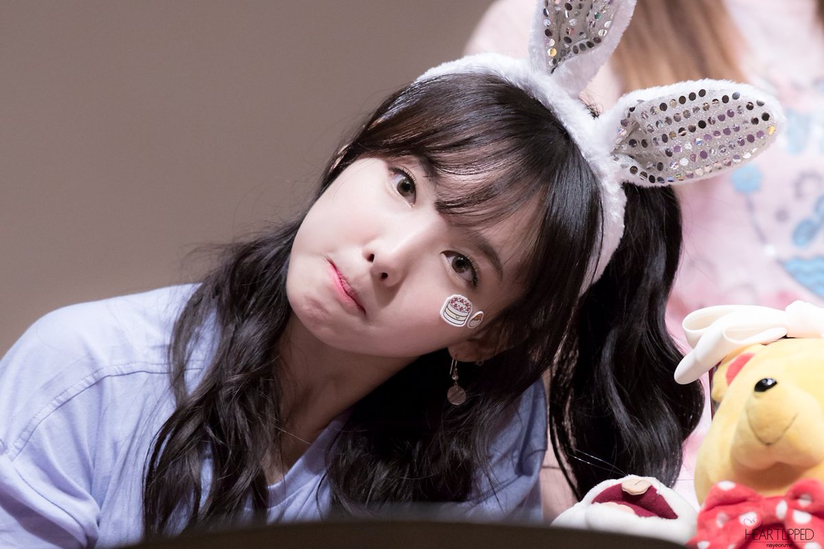 nayeonidr's tweet photo. —💞 https://t.co/na6RQMy9x5