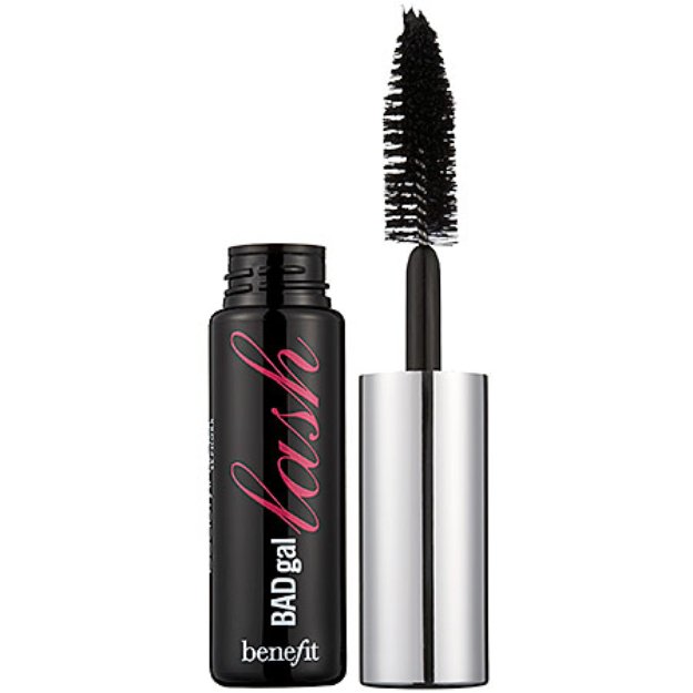 Jarians's tweet photo. I really like this mascara!  I revived a small version from Ipsy.  It goes on nice and lo... https://t.co/LyoFmvzPmF https://t.co/3BFSEbhrJe