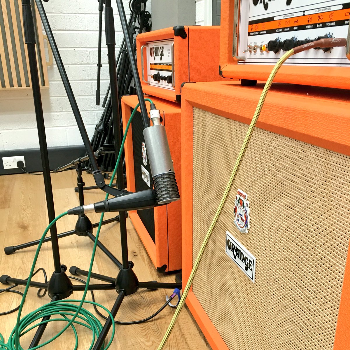 mikkogordon's tweet photo. Recording guitars with @Aston_Mics Spirit. Great sounds from such an affordable mic 👌🏼 https://t.co/W3rBQVgjC7