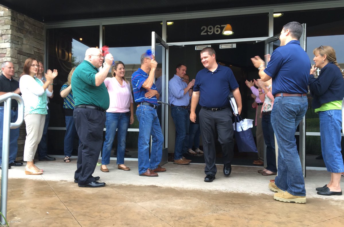 TBHCDelivers's tweet photo. Congrats to new #AccountManager, Russell on completing his training in #Nashville! Safe travels back to #Texarkana! https://t.co/cvdKikB9wJ