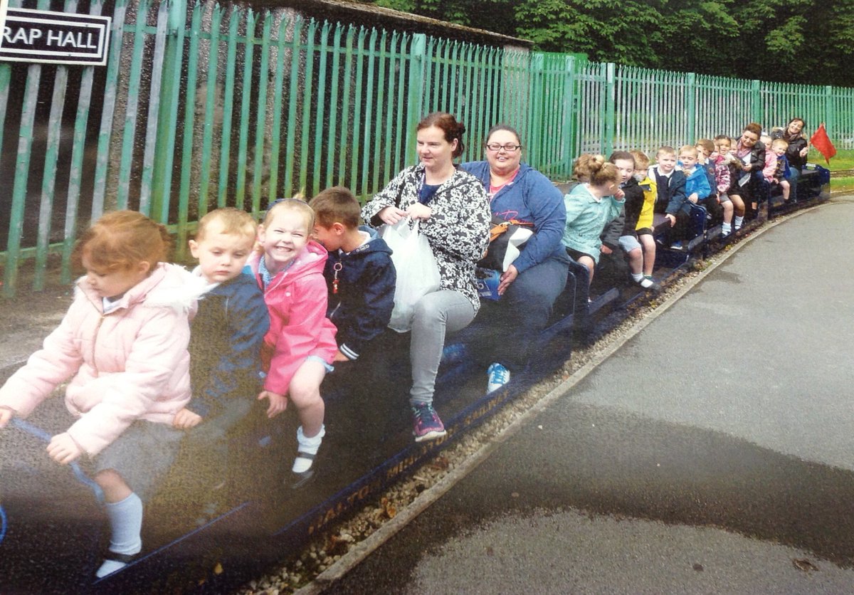 PFPAMrsH's tweet photo. The Nursery had a great train ride today! Thank you to our driver Mrs Tunstall! @Palacefieldhead https://t.co/uXs18Pduyq