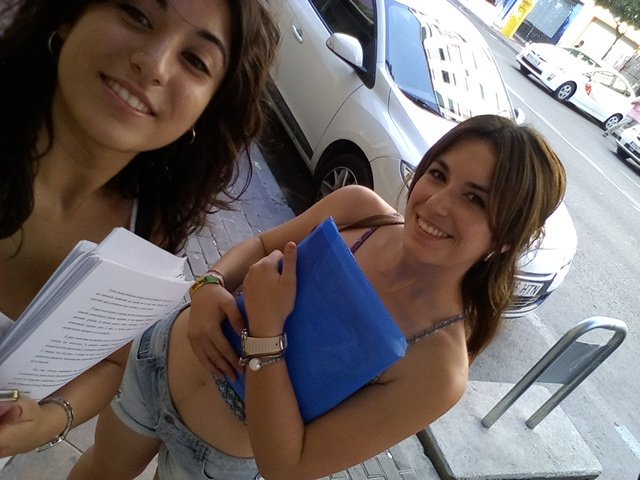 AnaMMVV's tweet photo. Verano de Murcia te odiamooooosss y estudiar más!!! @martuscg https://t.co/CKSc01DbI3