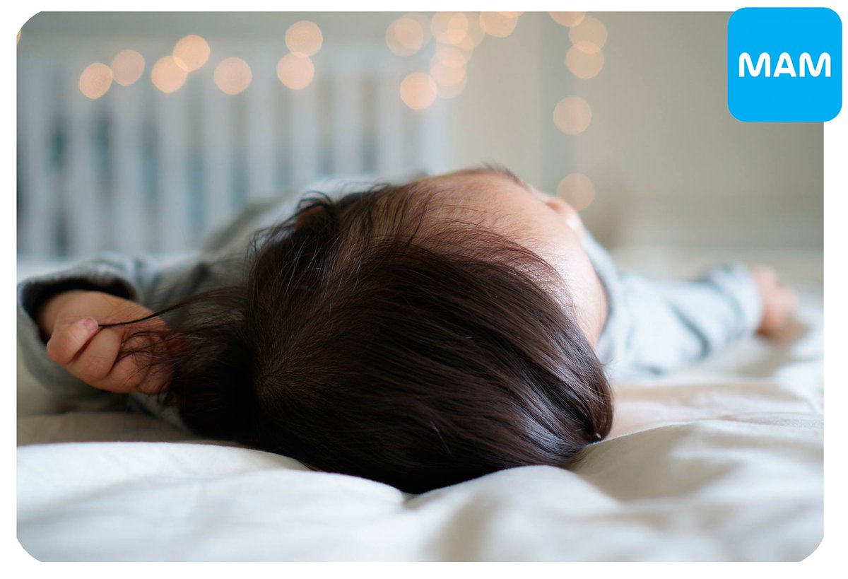 MundoMAMChile's tweet image. #ConsejoMAM 
La postura adecuada para acostar tu bebé tras comer es boca arriba. Es más segura y tendrá menos gases