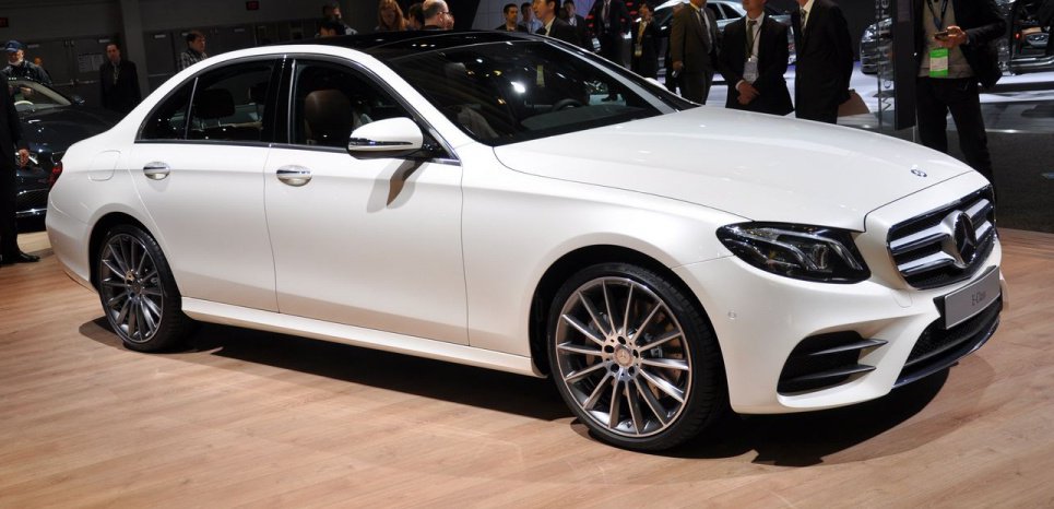 inter_taxis's tweet photo. Nous disposons des dernières #Mercedes classe E ! Arriver dans une belle voiture à vos événements, rien de mieux ! https://t.co/5Dqq8Niy4s