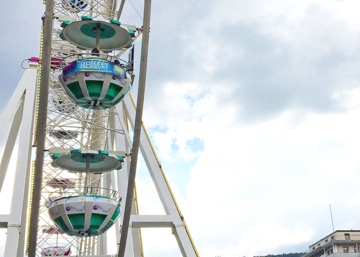 stapferhaus's tweet image. «Was ist #Heimat für Dich?» Das fragen wir ab sofort auf dem Riesenrad: 1001heimat.ch