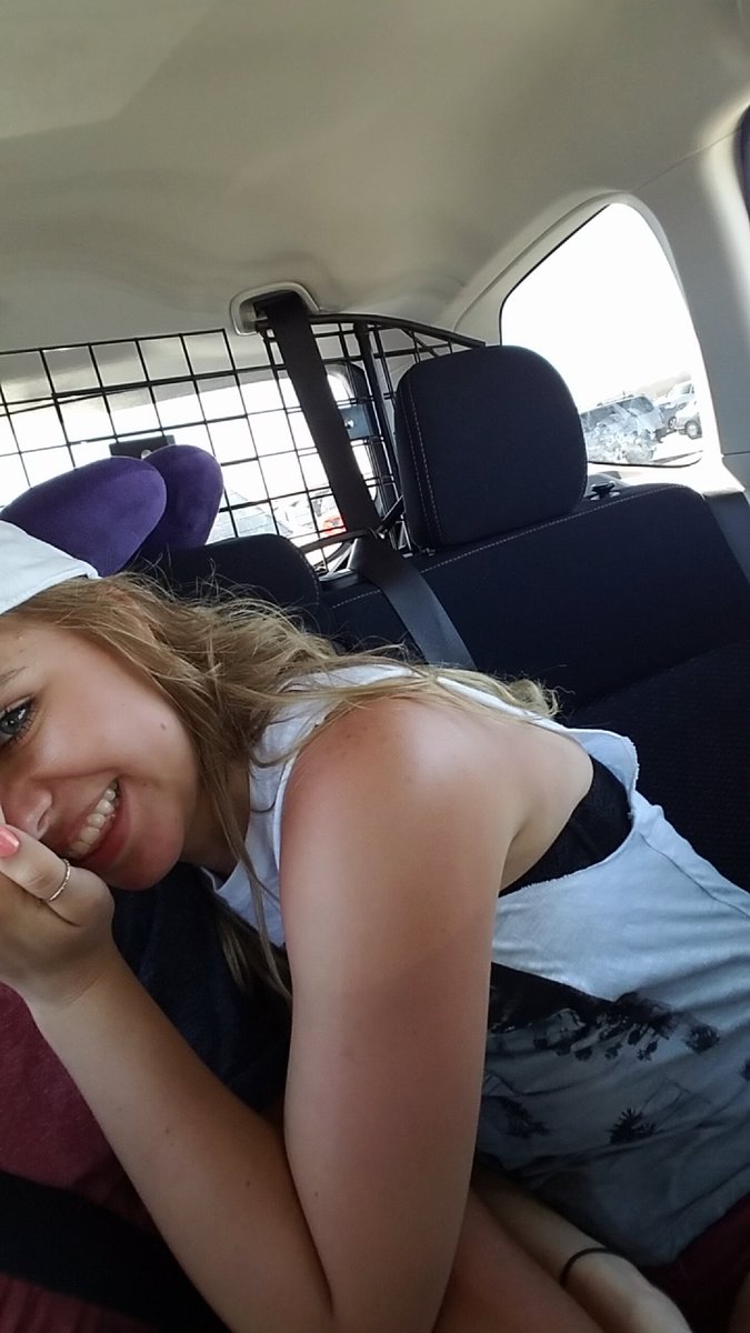 AndrewDavila4's tweet photo. I love her soooo much!! I cant wait to spend this weekend with her and her family!!!👐👊🚣 https://t.co/9KnXgDSdTS