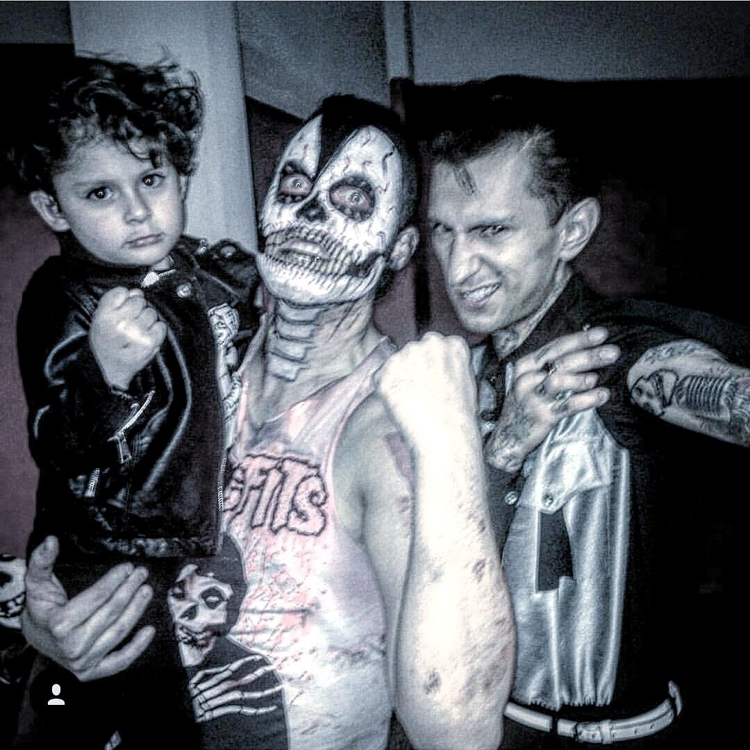 rebel_cats's tweet photo. Happy Birthday @JerryCaiafa 👏🎂🎁🎉🎶🍻💀 @themisfits #JerryOther #Misfits #FiendClub #HorrorPunk https://t.co/iHwPj4lmkc