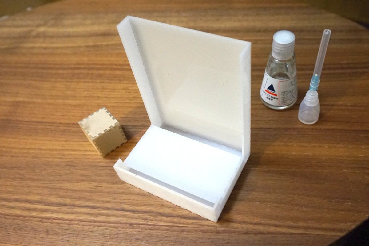 arcatdmz's tweet photo. #f3js IoTアプリももちろんだけどこういうマイコン使ってないやつも簡単に作れてよい。 / https://t.co/JjUMvugrfk https://t.co/DBhYTbjdCz