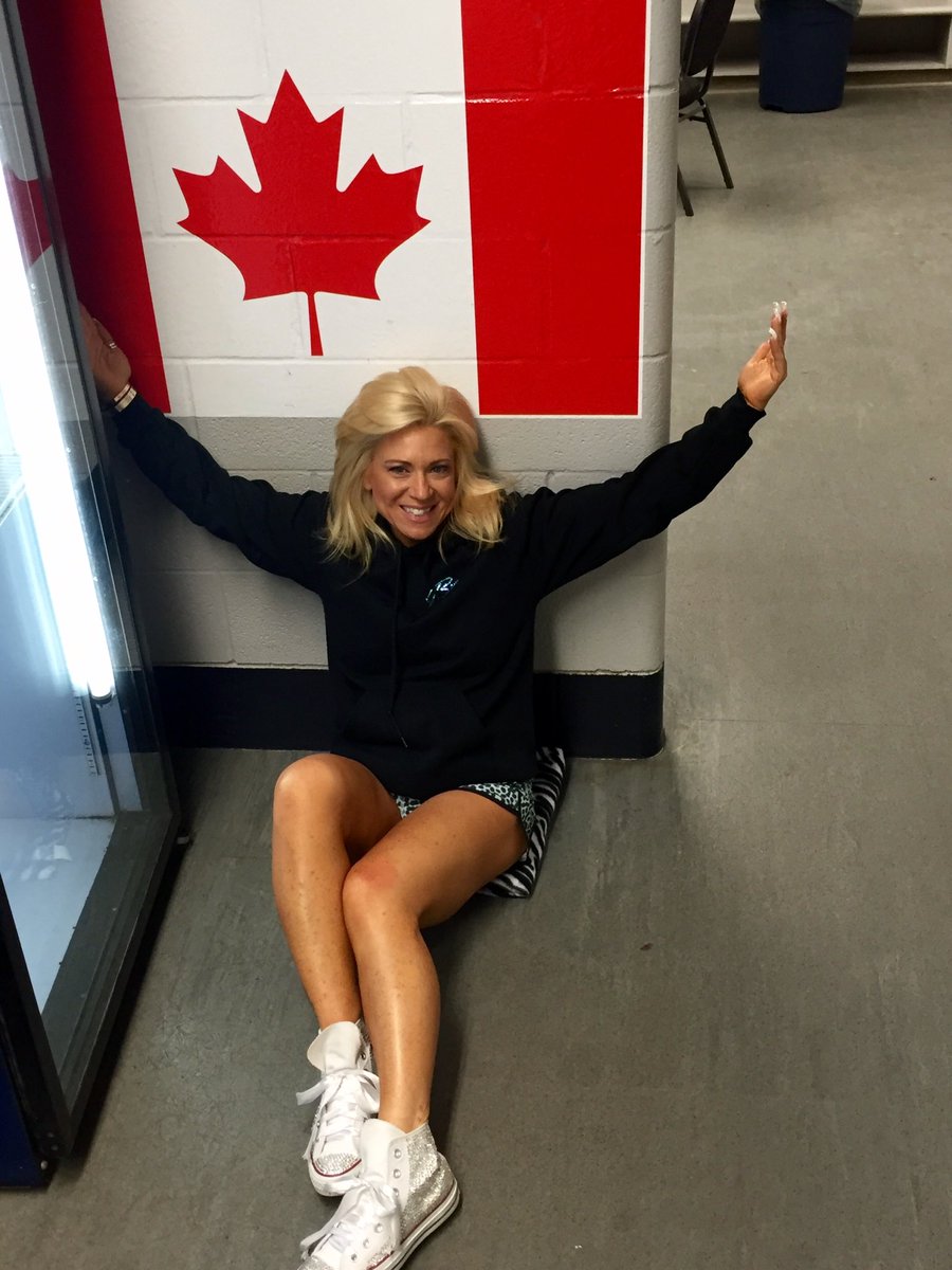 Theresacaputo's tweet photo. Happy #CanadaDay ❤️🇨🇦 https://t.co/1z2sN6qVfQ