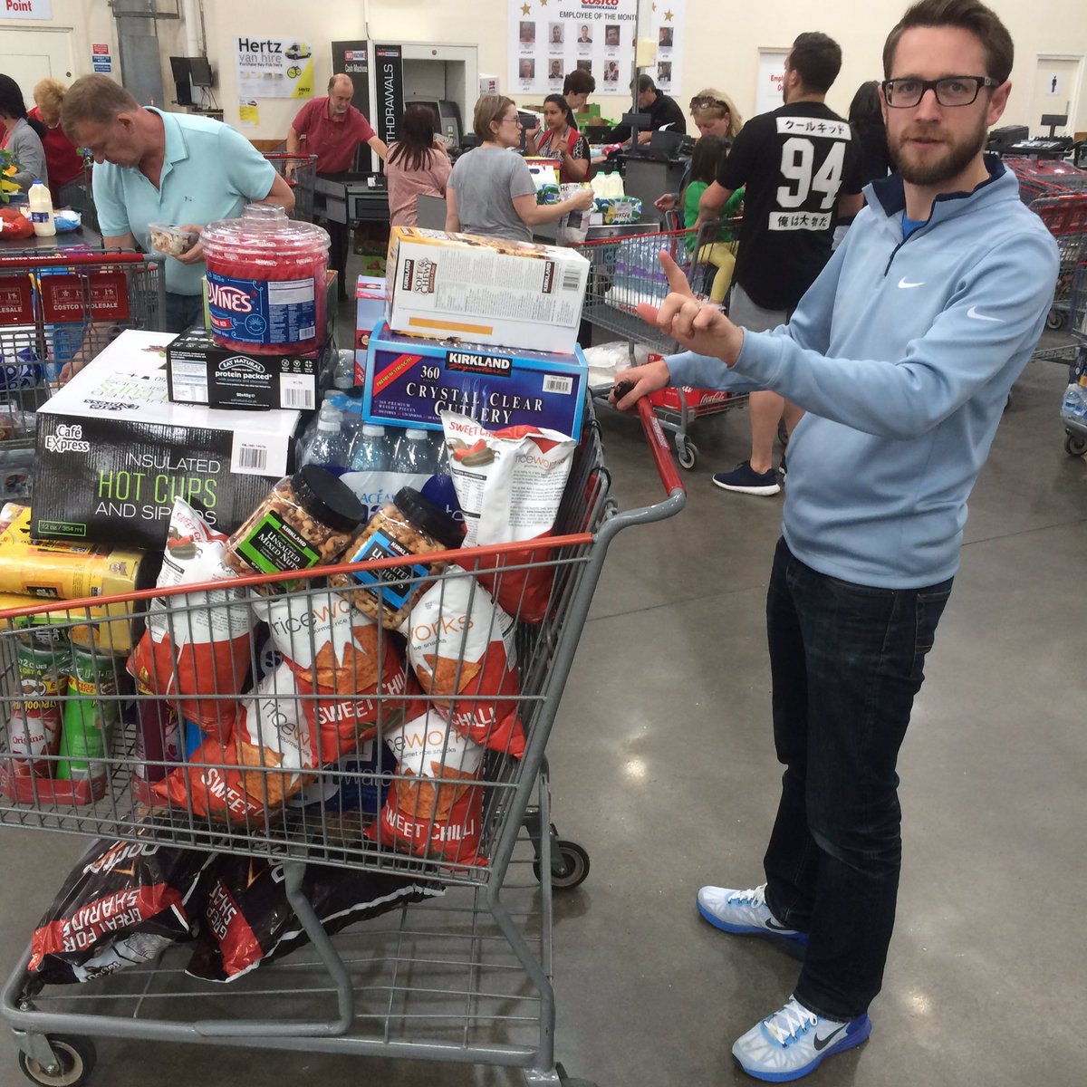 cozypete's tweet image. @888Lew w/end snacking.. #theopen