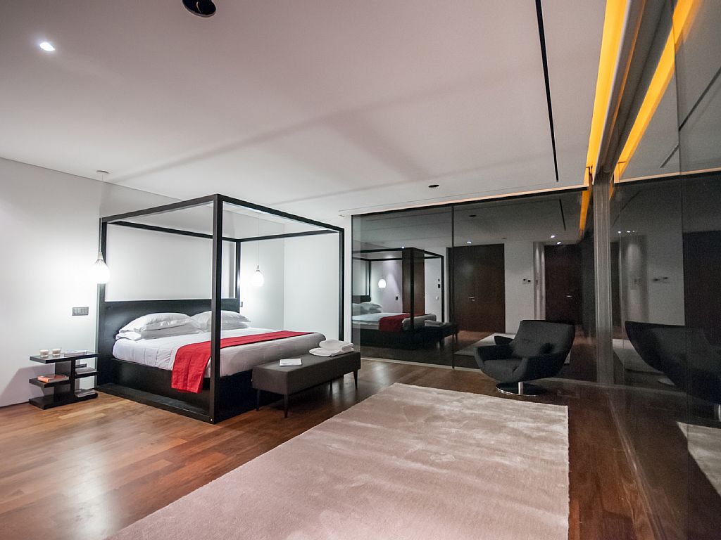 Exclusive Villa Golf tweet media