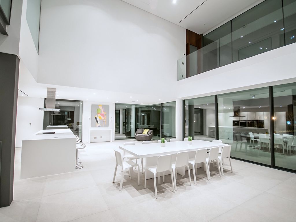 Exclusive Villa Golf tweet media