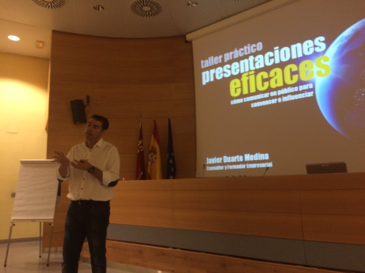 byprox's tweet photo. Como siempre, muy grande el taller "Presentaciones Eficaces" de Javier Duarte @Jduartemedina en el @rsinfo_INFO https://t.co/L0HfPRnAQY