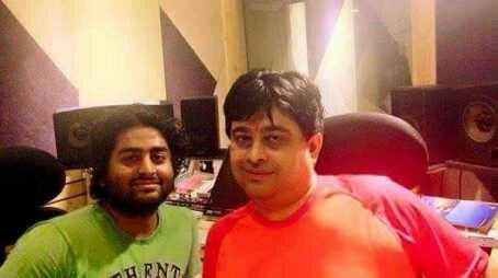 TheArijitSingh's tweet photo. #DekhaHazarooDafa @jeetmusic @manojmuntashir &amp; @palakmuchhal3 #Rustom https://t.co/pc87h6XhLk