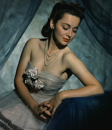 We are posting pictures of #OliviaDeHavilland all day today. Everyone's OK with that, right? #Olivia100 #StayClassic