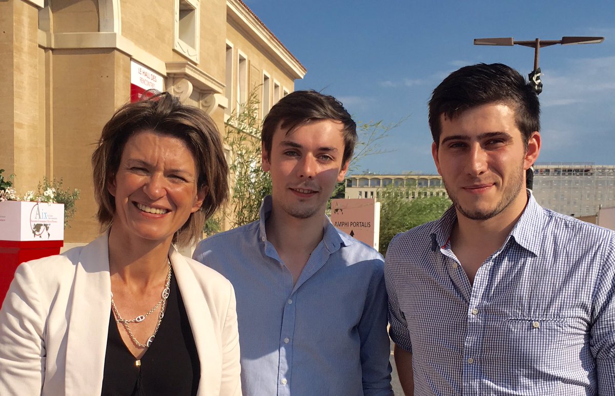 cnje's tweet photo. Très belle intervention d'Isabelle #Kocher d'@ENGIEgroup aux #REAix2016. Fière de soutenir les Junior-Entreprises ! https://t.co/mLhW575jVo