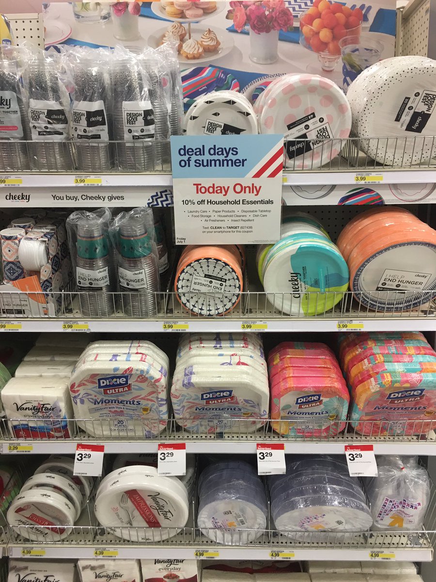Alicia_Target's tweet photo. Driving sales in Household Essentials at #TheVille #DealDaysOfSummer @ginasullivan25 @KevinKaminski10 https://t.co/hIpfeZMZsK
