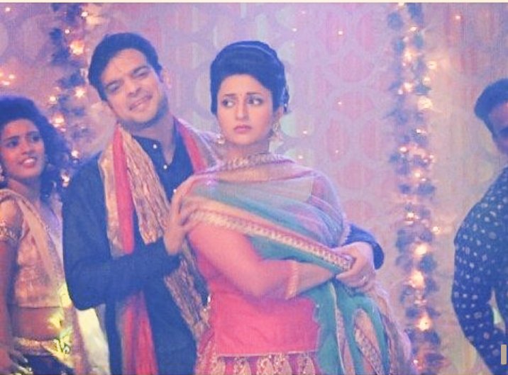 Vikramk93943336's tweet photo. 👦Mai tenu #Samjava ki 
Na tere🙆 bajo #Lagda jee 
Tu ki jane #Pyar 💗 mera 
Mai kra #Intjaar🙏 tera https://t.co/W2fyp1eS3Y