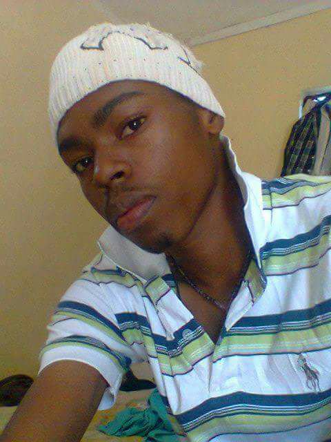 davy_mamazbwoy's tweet photo. ⓜⓐⓜⓐ'ⓩ ⓑⓦⓞⓨ
#MamazBwoy☝
#ClassicMen☝
#NaturallyGiftedFromGod☜
#NGFG™
Pray for better days 🙏 https://t.co/DONDEPtBtn