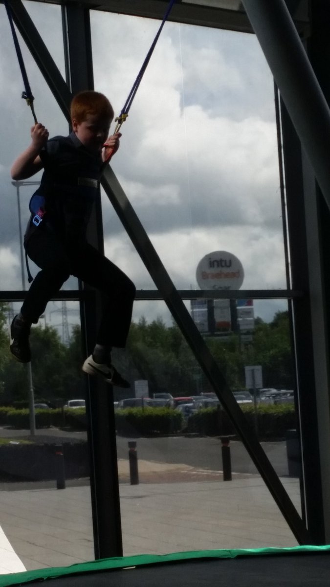 Nicmo89's tweet photo. @drumparkprimary Aaron had fun at laser quest and on bungee jumper at intu braehead. Big smiles. https://t.co/kBYh3PhdWi