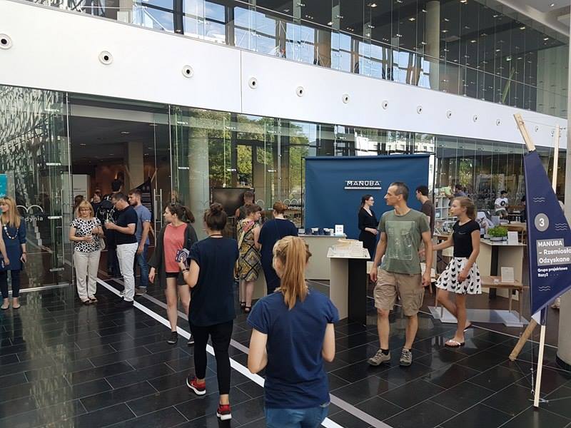 MiastoGdynia's tweet photo. Festiwal Gdynia Design Days otwarty - do 10.07 #wGdyni dobre praktyki z zakresu projektowania #GDD2016 #projektanci https://t.co/eICNFPFcxe