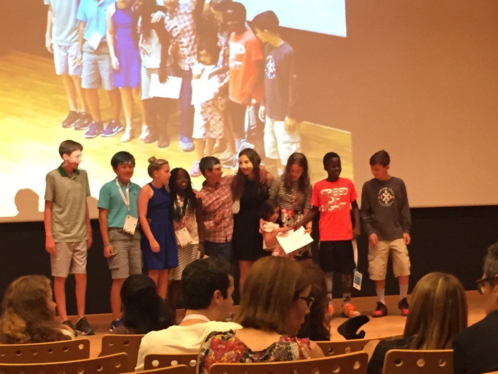 SusannaMcColley's tweet photo. Awards ceremony. Fun, but all the kids are winners! #iCANSummit2016 https://t.co/yM3MX4TxCA