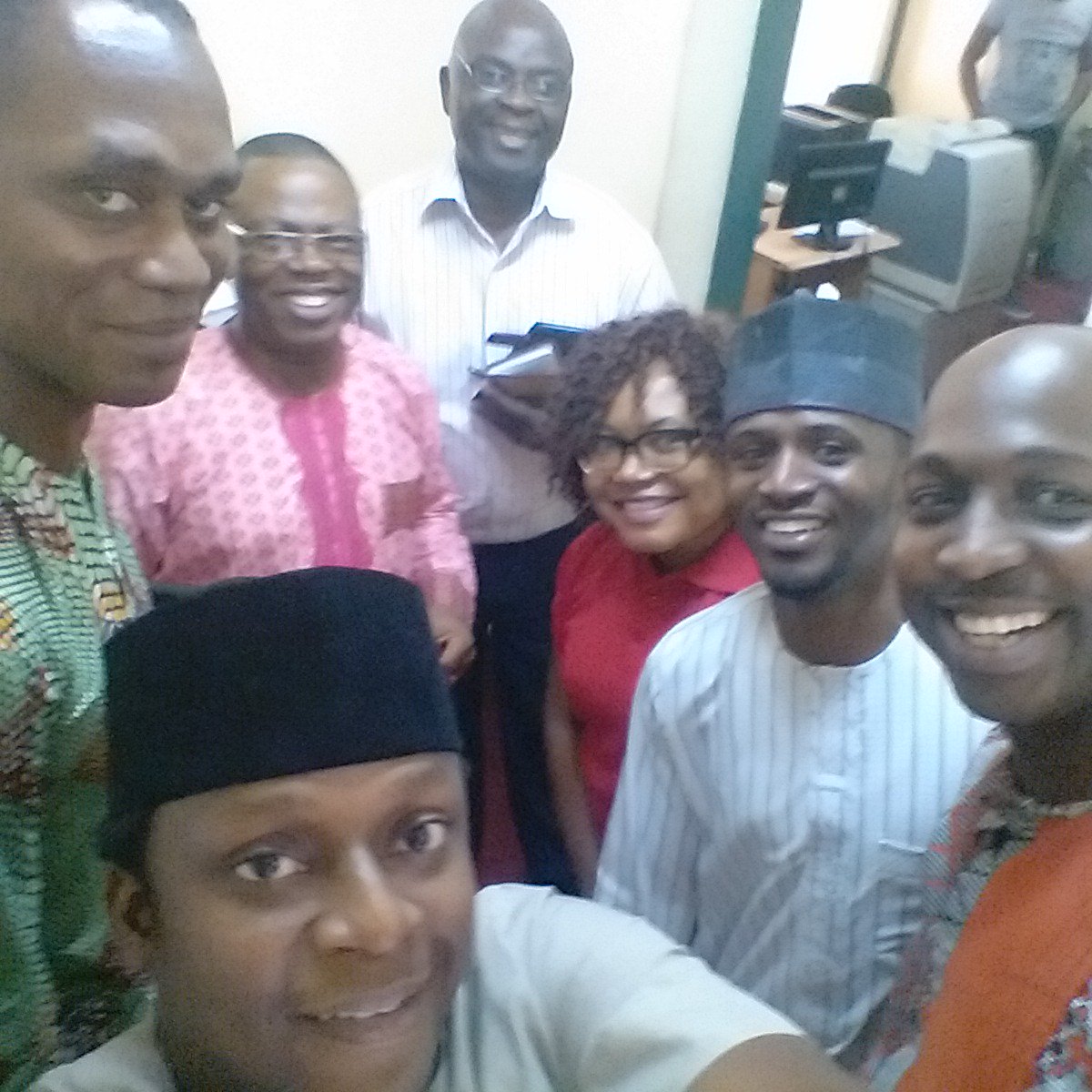 BishopOneMagic's tweet photo. @NESREANigeria @estherclimate @VOjogbo @FaroukDaudu @33a97f7a6f7a47c @BroVic @SOyofo It's a wrap! #NESREASocialMedia https://t.co/zBu5FlPsBo