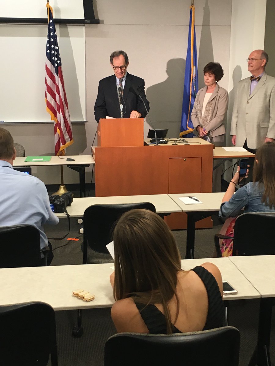MNagriculture's tweet image. Commish Frederickson talks One Health antibiotic stewardship approach w/ @mnhealth @MnPCA &amp;amp; Board of Animal Health.