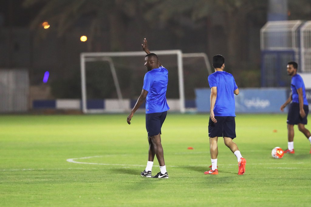 Alhilal_FC's tweet photo. شارك الدولي المنضم حديثًا  "أسامة هوساوي" مساء يوم الجمعة بفعالية  في مران فريق #الهلال الأول لكرة القدم. https://t.co/Qm2HCedNF5