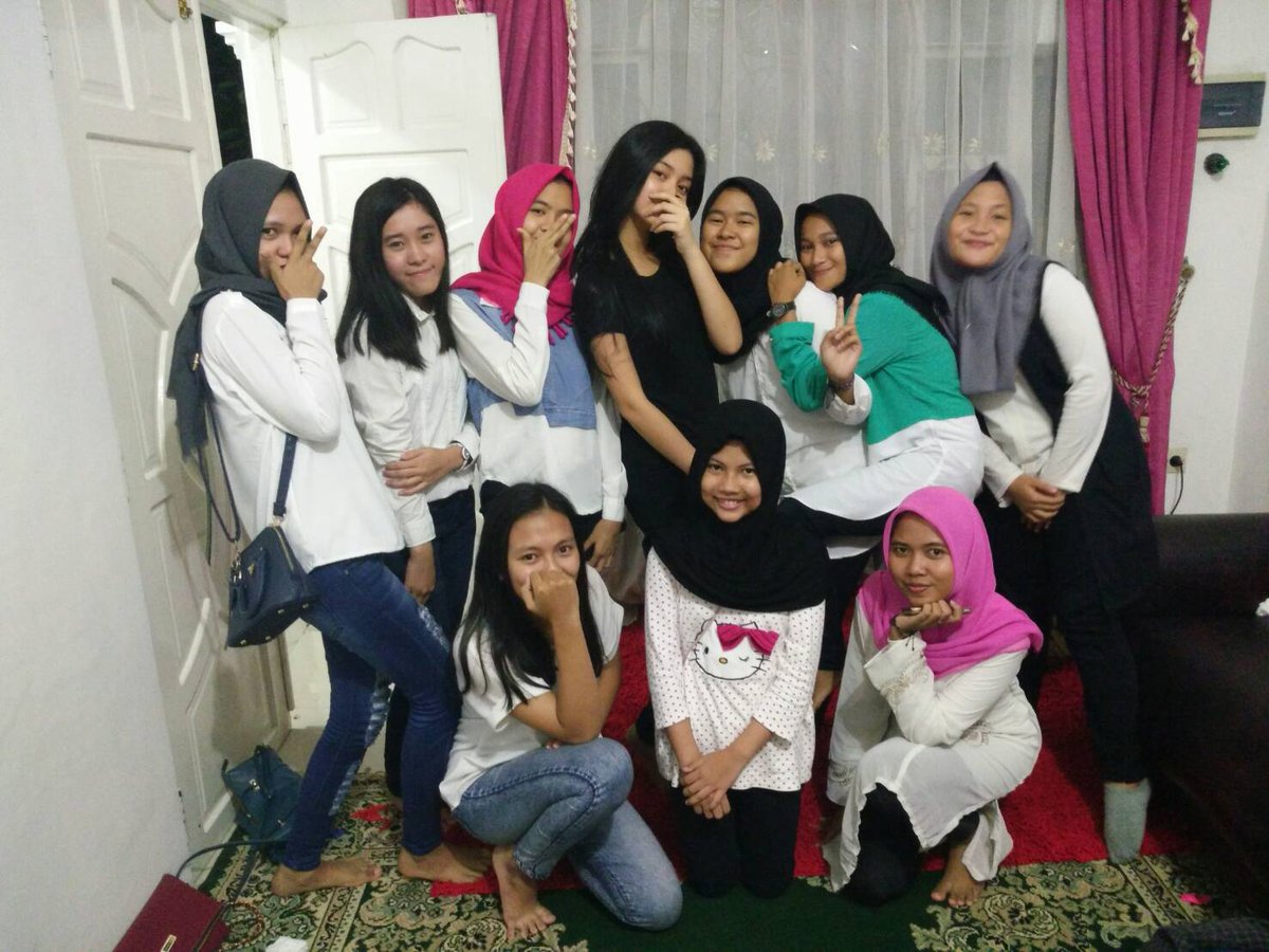 [210616] BukBer STeens Banjarmasin🎉 Makasih buat Yori's Fam &amp; STeens Bjm😂 @Teens_Yori 
Cc <a href="/teenebelle_ID/">TeeneBelle</a>