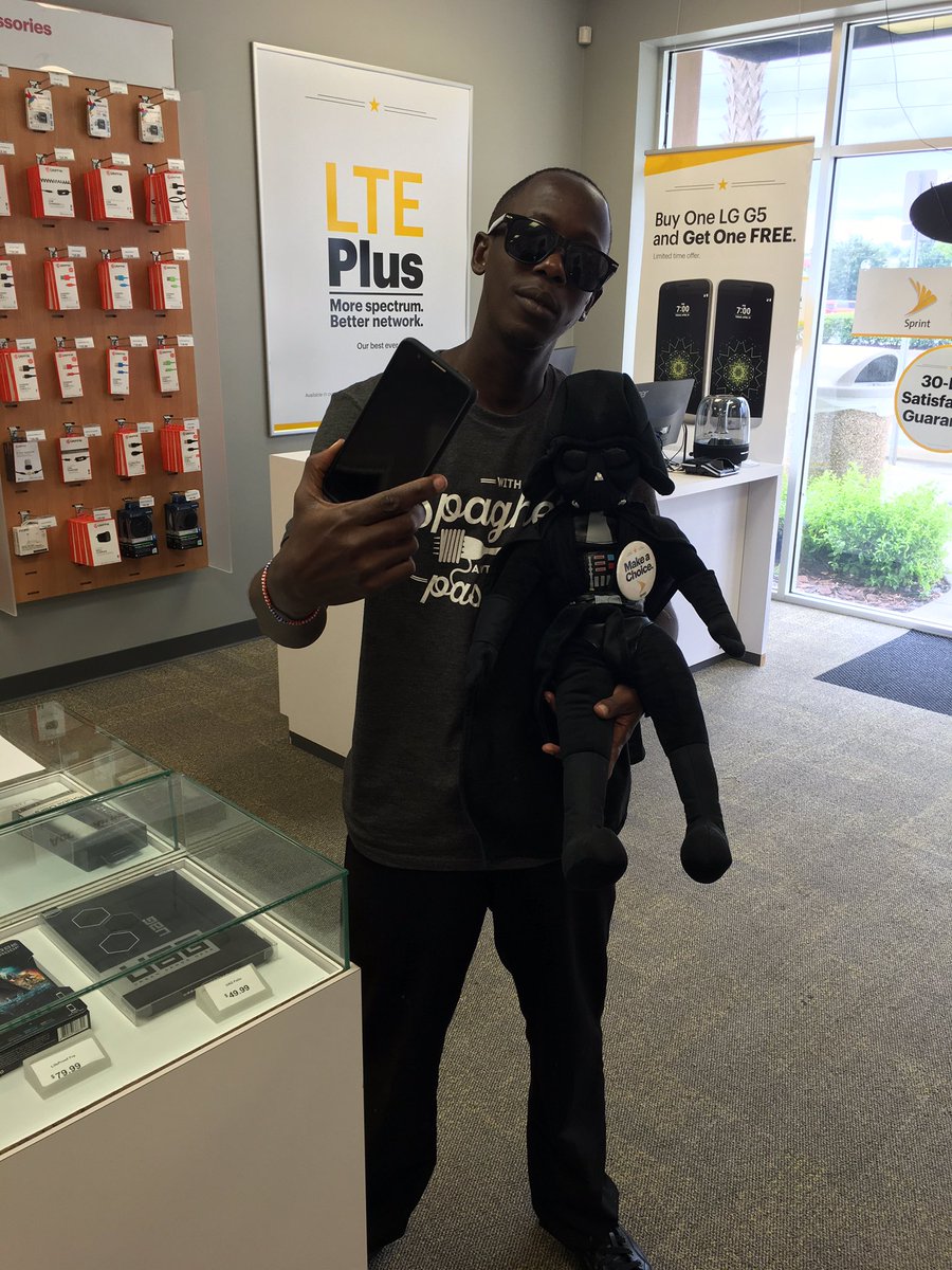RollingOaksFS's tweet photo. Elvis here ported over from AT&amp;T! First act of the month! @larosa_rob @bill_figueroa @CFL5Star @marceloclaure https://t.co/Z9VEVnPAZC