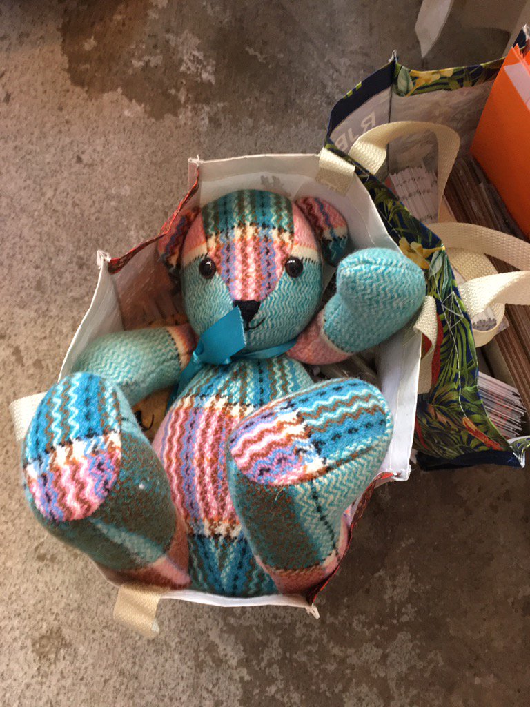 ganSELD's tweet photo. Siwrne hir yn y car ond newydd gyrraedd @Tafwyl-hwre! https://t.co/SqonD4908W