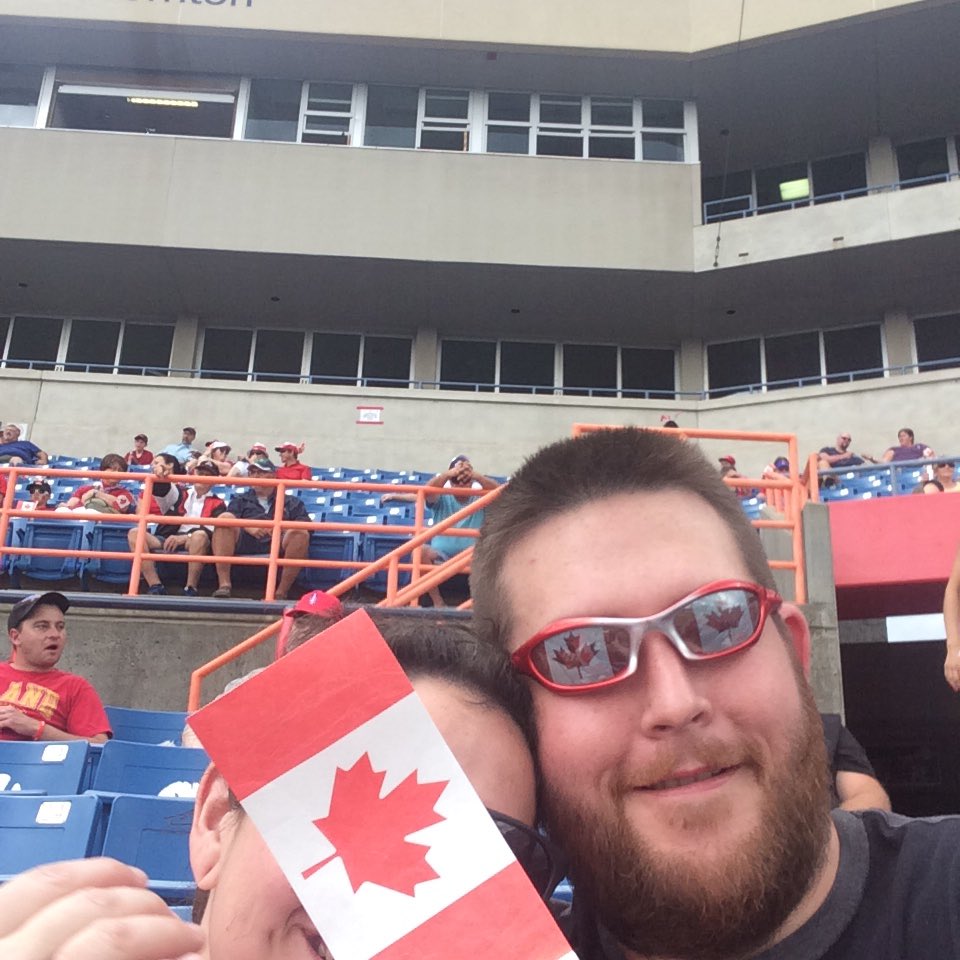TheOnlyHickster's tweet photo. #selfieseason #ego https://t.co/l8IweIl8Kl