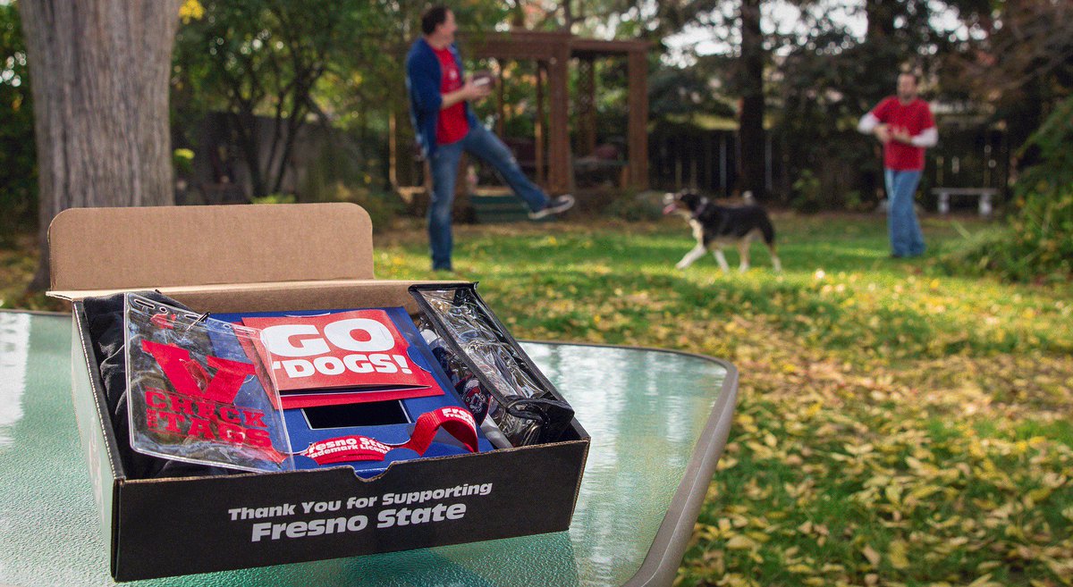FanInABox's tweet photo. Take a look at the #FanExperience we created for @Fresno_State season ticket holders: https://t.co/GZuuL7vzB1 https://t.co/4QhpNdfKHN