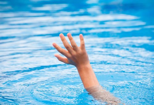 "I'll Hear Them If They're in Trouble": 7 Deadly Misconceptions About Kids &amp; Swimming trib.al/CCGMJk1
