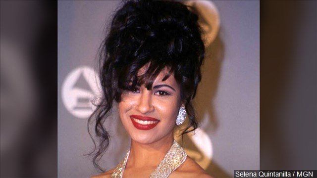 LEX18News's tweet photo. Tejano Star Selena Among Celebs Getting Walk Of Fame Stars
https://t.co/wA2MKYvFOQ https://t.co/g5UT3eescI