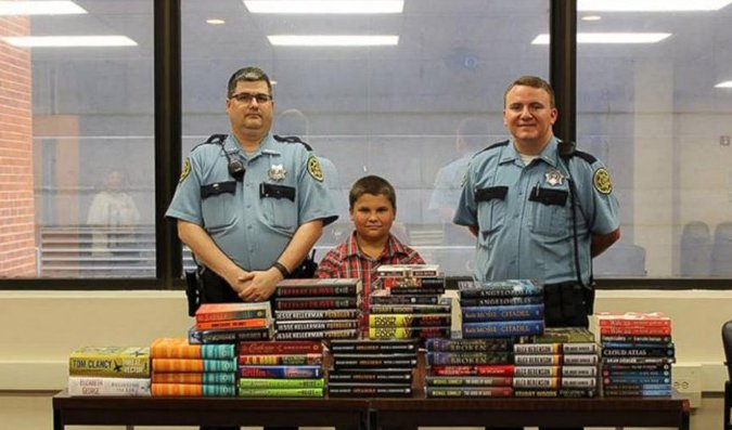 A little boy pays it forward. brrk.co/298d8MG