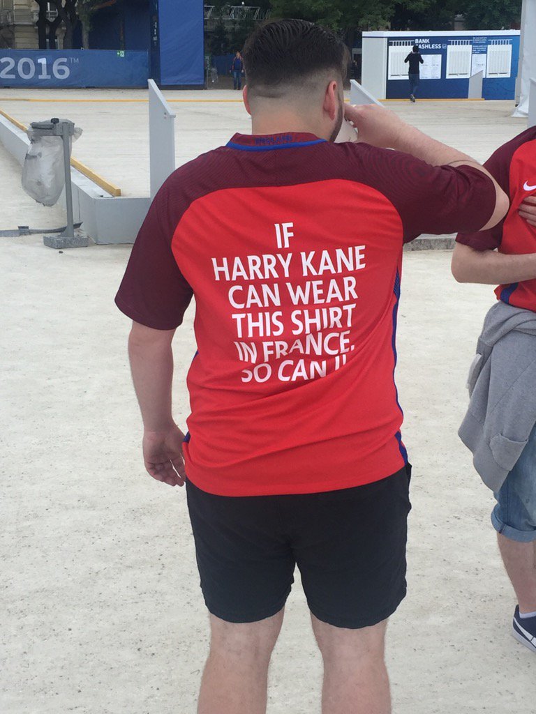 BroadcastMoose's tweet photo. This England fan in the Paris Fan Park obviously not a Spurs fan https://t.co/8LURC3yShw