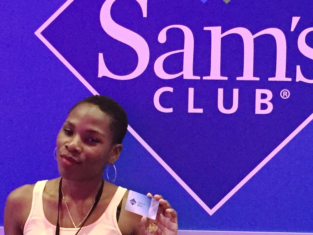SamsClub's tweet photo. Check it out! @iLuvvit has her's. Get Yours! #StartAT @SamsClub #EssenceFest https://t.co/BG7voD8GBA
