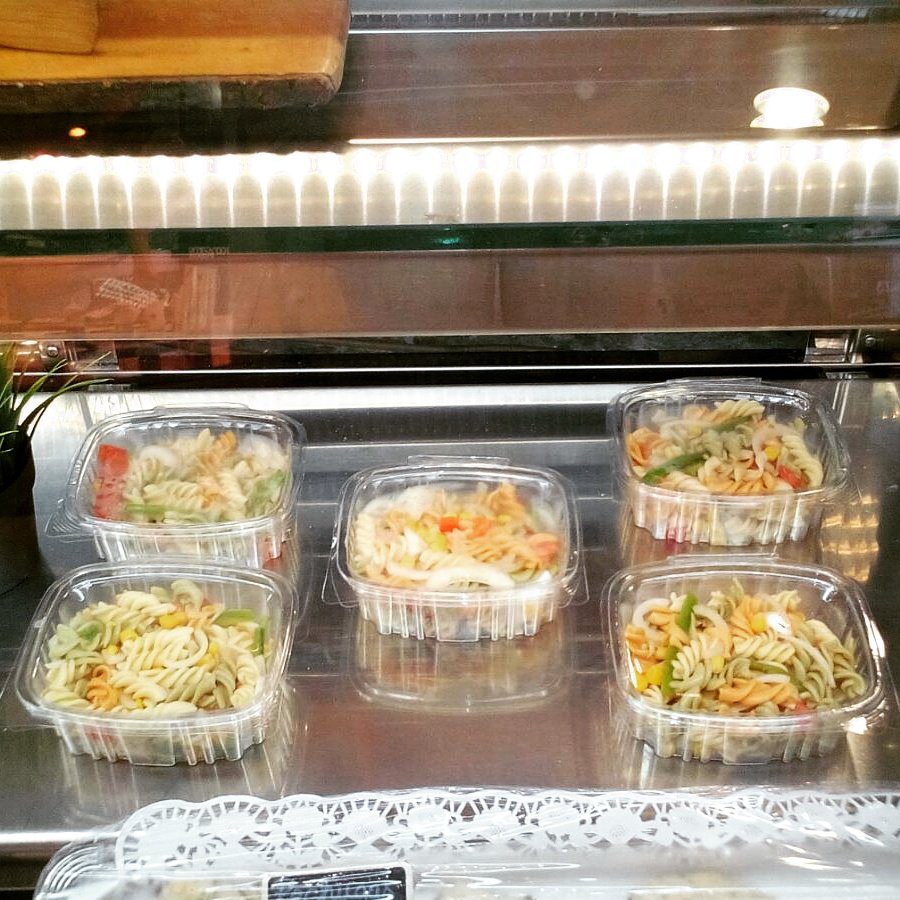 DeliCroq's tweet photo. Damos la bienvenida a #julio con nuevas delicias #ensaladadepasta #quehambre #FelizFinde #FelizViernes https://t.co/TiQKbVNOeZ