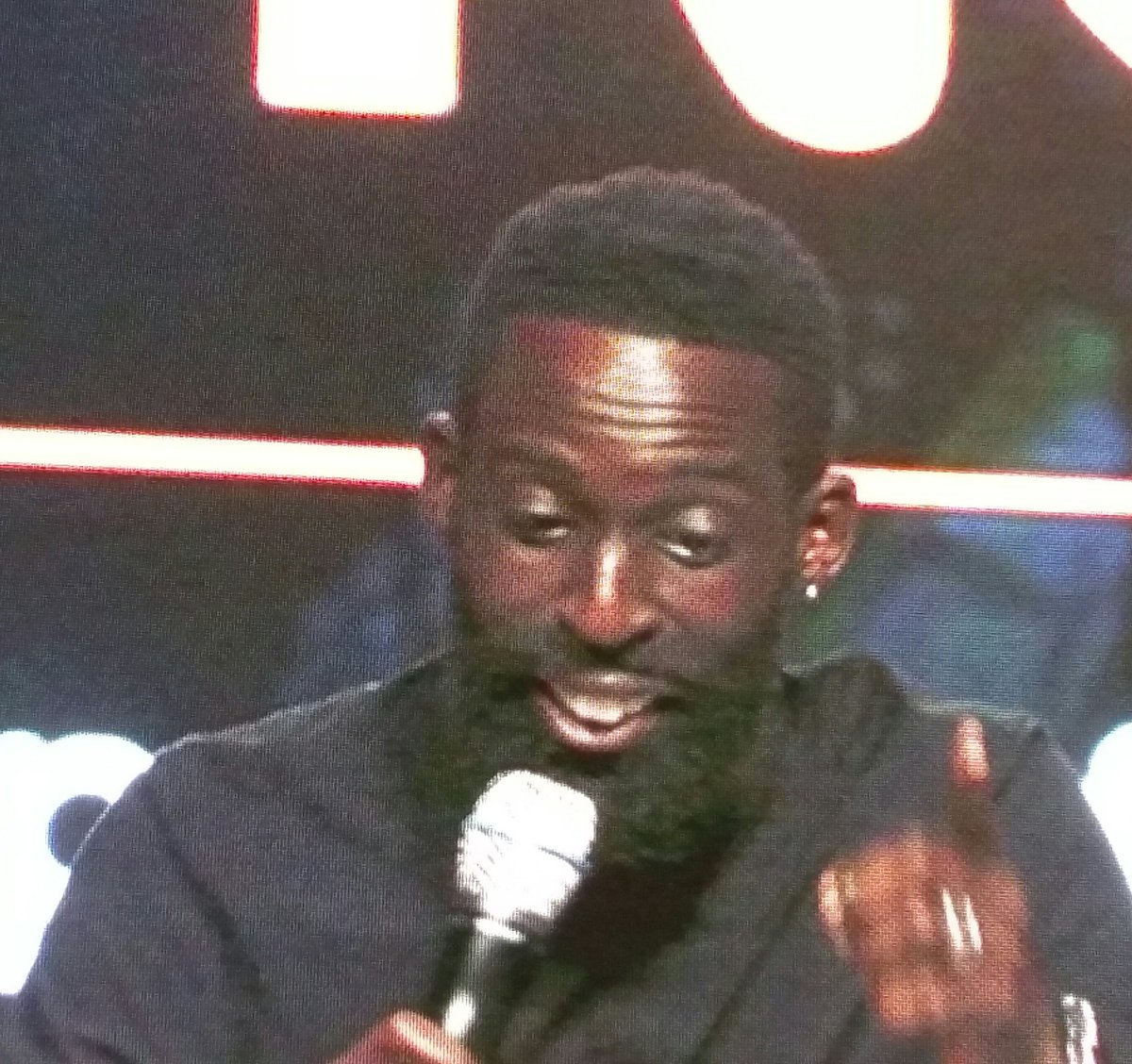 dancingwithout's tweet image. @TyeTribbett The Dentist numbs you before he sticks you don't let the Devil numb you!!!!!😈 #FGBCF2016 #awesomeword